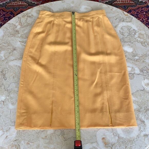 Louis Feraud 100% Wool Skirt & Jacket Suit Set - Picture 7 of 14